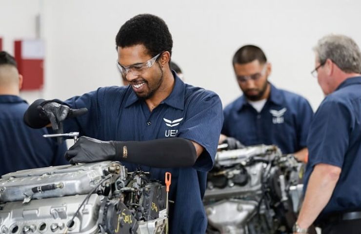 automotive technicians